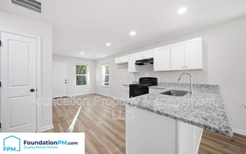 1398 E Barton Ave in West Memphis, AR - Building Photo - Building Photo