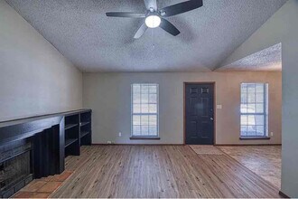 724 Peregrine Dr in Norman, OK - Building Photo - Building Photo