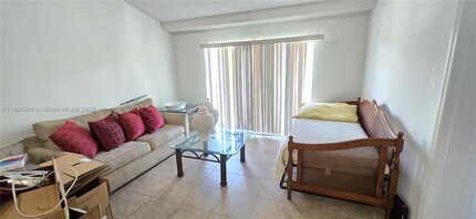 4149 N Haverhill Rd in West Palm Beach, FL - Foto de edificio - Building Photo