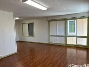 1356 Palolo Ave in Honolulu, HI - Building Photo - Building Photo
