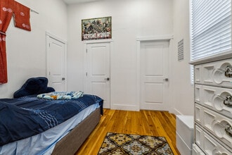 2606 Valence St, Unit 2604 Valence St. in New Orleans, LA - Building Photo - Building Photo