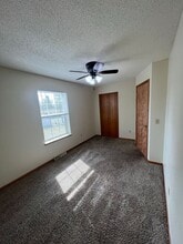 2410-2412-2412 Monique Ln in Marshfield, WI - Building Photo - Building Photo