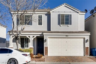 8318 Hampshire Bay St in Las Vegas, NV - Building Photo - Building Photo