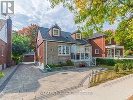 632 Pharmacy Ave in Toronto, ON - Building Photo