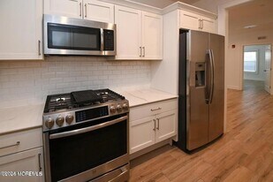 206 NJ-71, Unit B in Spring Lake, NJ - Building Photo