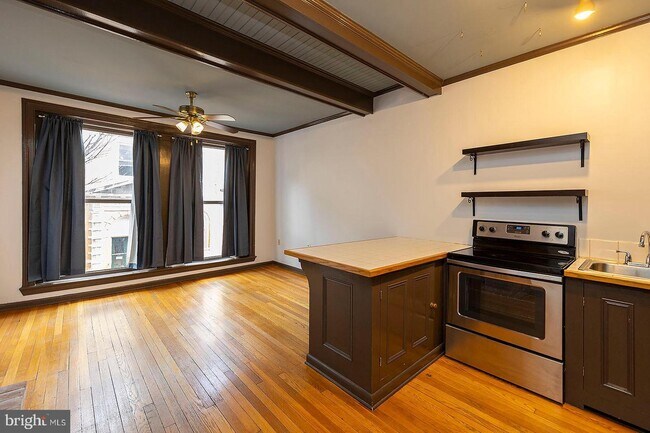 105 N Loudoun St in Winchester, VA - Building Photo - Building Photo