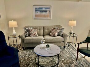 18081 SE Country Club Dr in Jupiter, FL - Foto de edificio - Building Photo