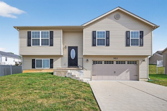 property at 303 Shadow Trace Dr