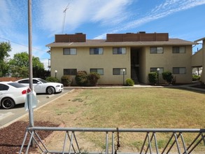 Maxwell Garden Apartments in Maxwell, CA - Building Photo - Building Photo