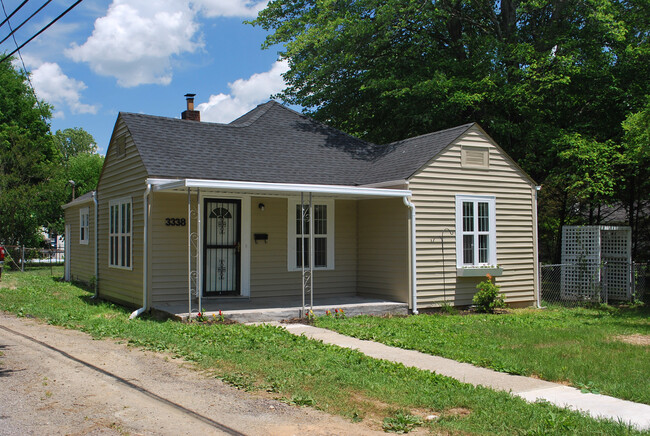 3338 Powers St in Knoxville, TN - Foto de edificio - Building Photo