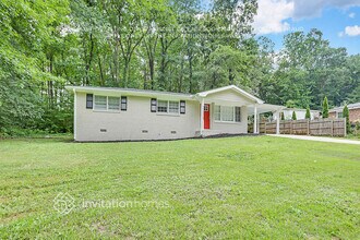 7039 Carolyn Cir in Lithia Springs, GA - Building Photo - Building Photo