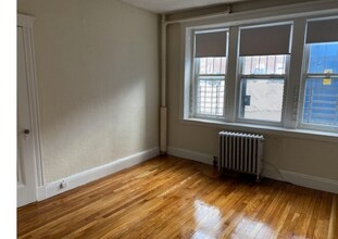 1758 Commonwealth Ave in Boston, MA - Building Photo - Building Photo