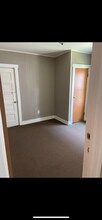 310 Cedar Pl, Unit 2 bed room lower in East Rochester, NY - Building Photo - Building Photo