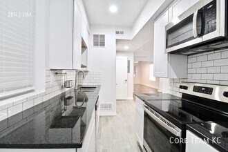 7 E 38th St in Kansas City, MO - Building Photo - Building Photo