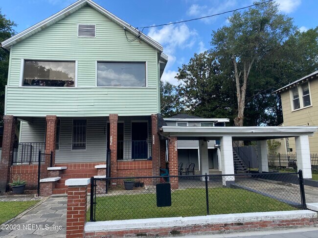 2034 Walnut St in Jacksonville, FL - Building Photo - Building Photo