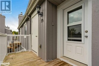 21-21 Dawson Dr in Collingwood, ON - Building Photo - Building Photo