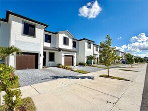 19113 SW 344th Ter in Miami, FL - Building Photo - Building Photo