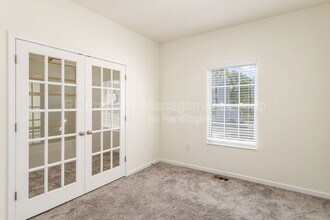 3306 Lauren Fields Dr S in Groveport, OH - Building Photo - Building Photo