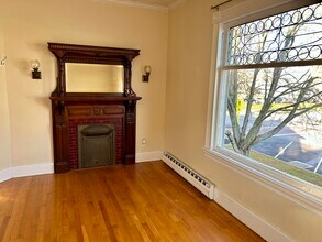 2247 Main St-Unit -2 So. in Glastonbury, CT - Building Photo - Building Photo