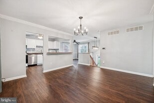 1229 Ramblewood Dr in Annapolis, MD - Building Photo