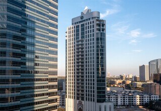 1409 Post Oak Blvd in Houston, TX - Building Photo - Building Photo