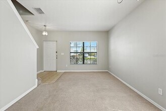 2211 Trillium Park Ln in Sanford, FL - Foto de edificio - Building Photo