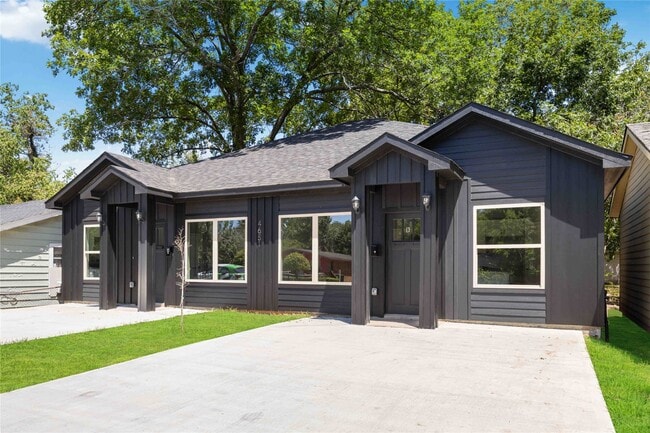 4651 Mallow St in Houston, TX - Building Photo - Building Photo