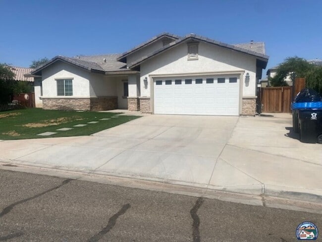 2312 Christi Ave in Imperial, CA - Building Photo - Building Photo