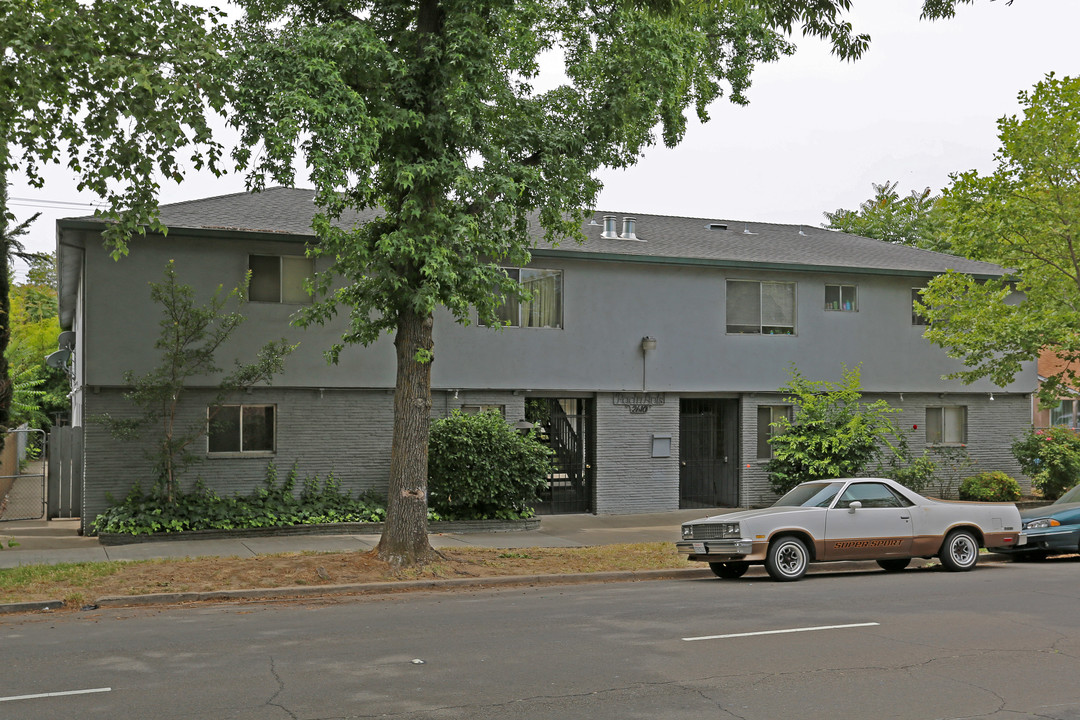 2610 X St in Sacramento, CA - Building Photo