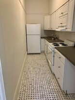 174 Bay State Rd, Unit 2F Apartamentos