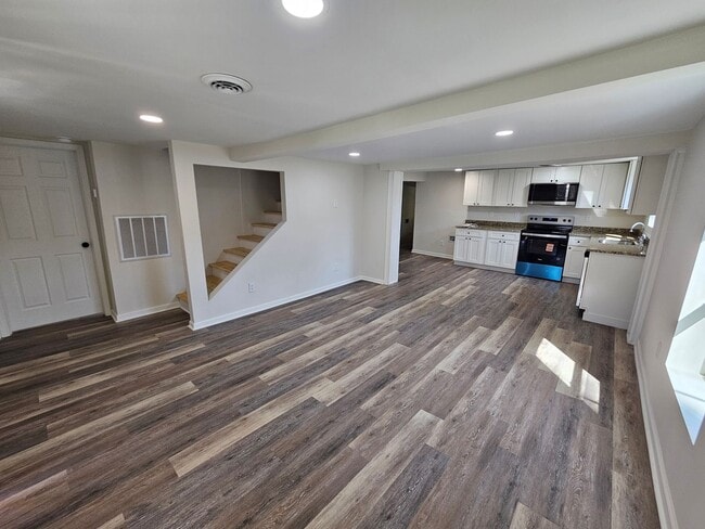 property at 118 Arms Rd