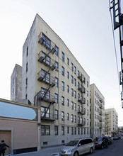 1 E 198th St in Bronx, NY - Building Photo - Building Photo