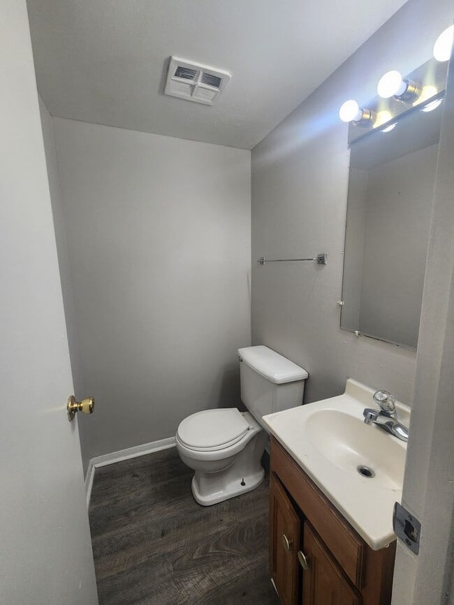 4811 Rolling Ridge Dr in Evansville, IN - Building Photo - Building Photo