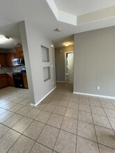 622 Horizon Peak, Unit D in Edinburg, TX - Foto de edificio - Building Photo