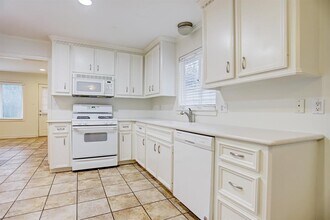 4671 Merwin St in Houston, TX - Building Photo - Building Photo