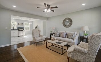 610 Conway Cir in Camden, SC - Building Photo - Building Photo