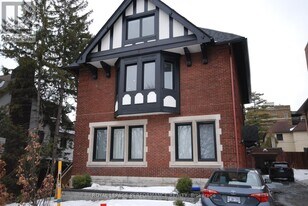 4 Range Rd in Ottawa, ON - Building Photo