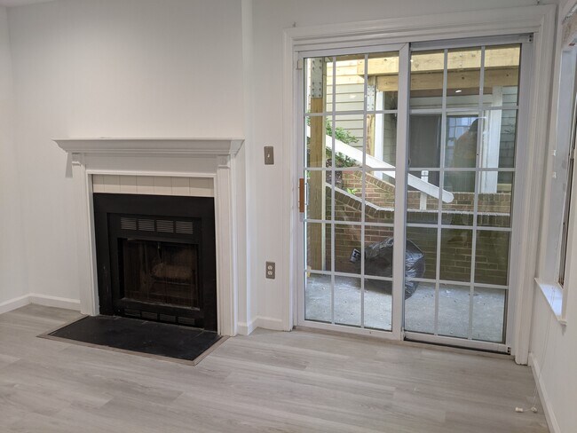 2805 South Woodrow Street in Arlington, VA - Building Photo - Building Photo