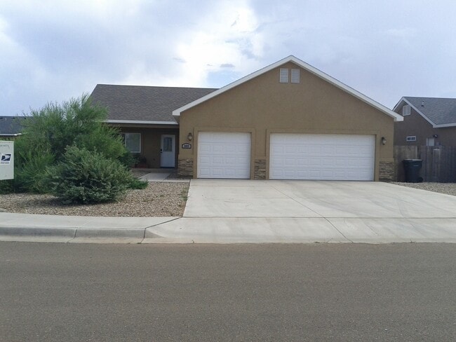 property at 3009 Elizabeth Ct