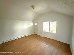 3 Miller St in Pittston, PA - Building Photo - Building Photo