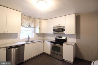 4401 Jackson Pl in Alexandria, VA - Building Photo - Building Photo