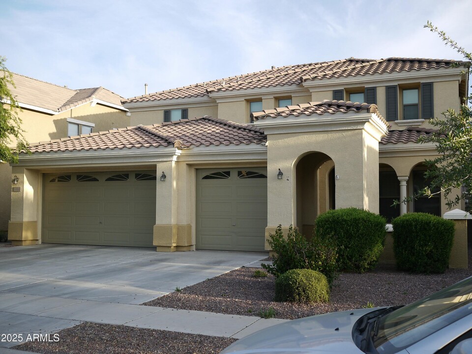 3525 E Gary Way in Gilbert, AZ - Building Photo