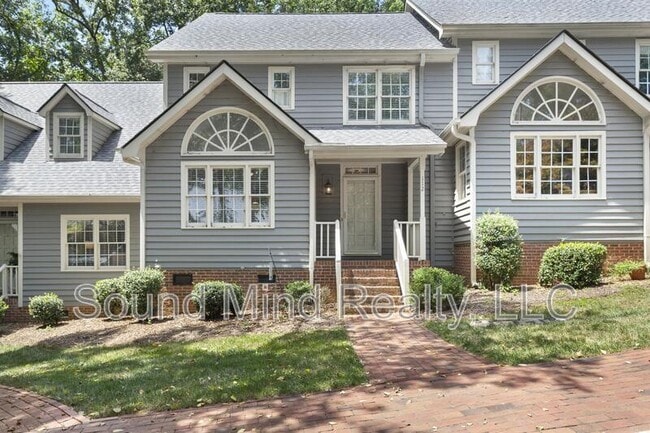 property at 112 Lomond Ln