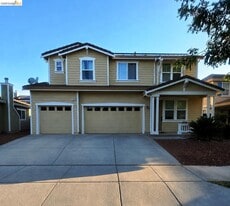 147 Trent Pl in Brentwood, CA - Building Photo