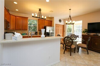 7864 Stratford Dr in Naples, FL - Building Photo - Building Photo