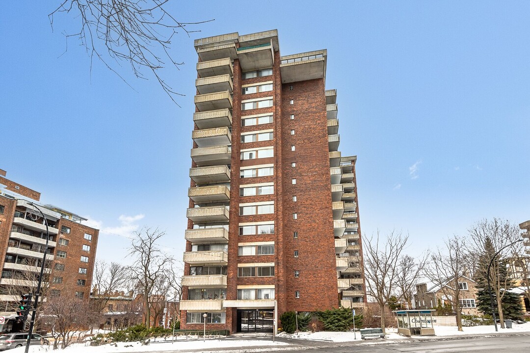 165 Chem. de la Côte-Sainte-Catherine in Outremont, QC - Building Photo