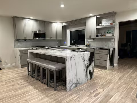 property at 3738 Conquista Ave