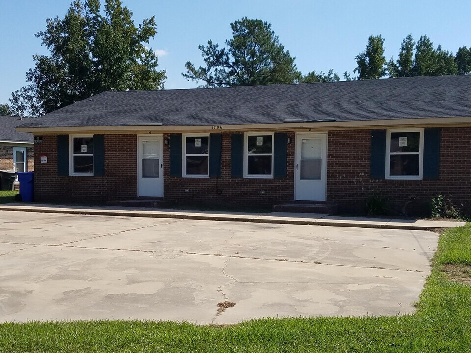 1706 Snowden Dr SE in Wilson, NC - Building Photo
