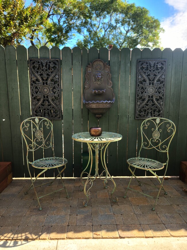 131 Montana St, Unit E in Monrovia, CA - Building Photo - Building Photo