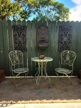 131 Montana St, Unit F in Monrovia, CA - Foto de edificio - Building Photo